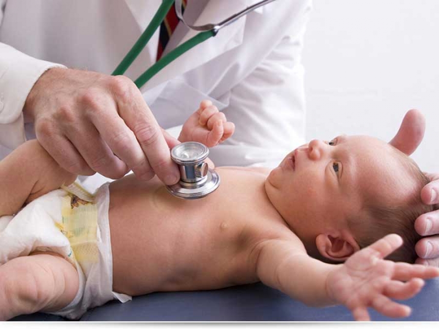 Чем лечить кашель у новорожденного?