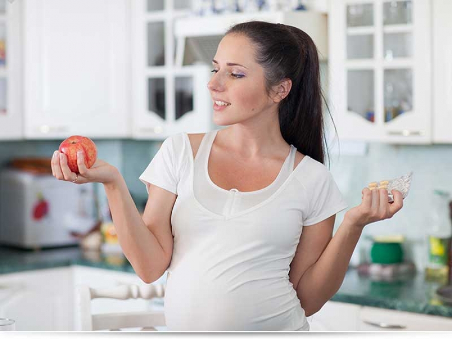 Нужно ли беременным пить витамины?